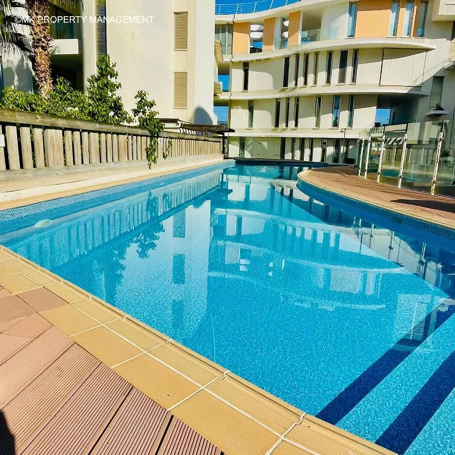City Flats Apt.C307 Ларнака